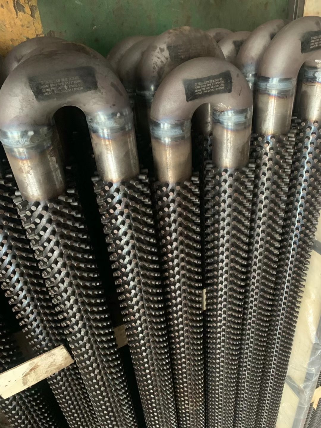 管子Φ63.5×4 ，材質(zhì)12Cr1MoVG，用于低溫再熱器